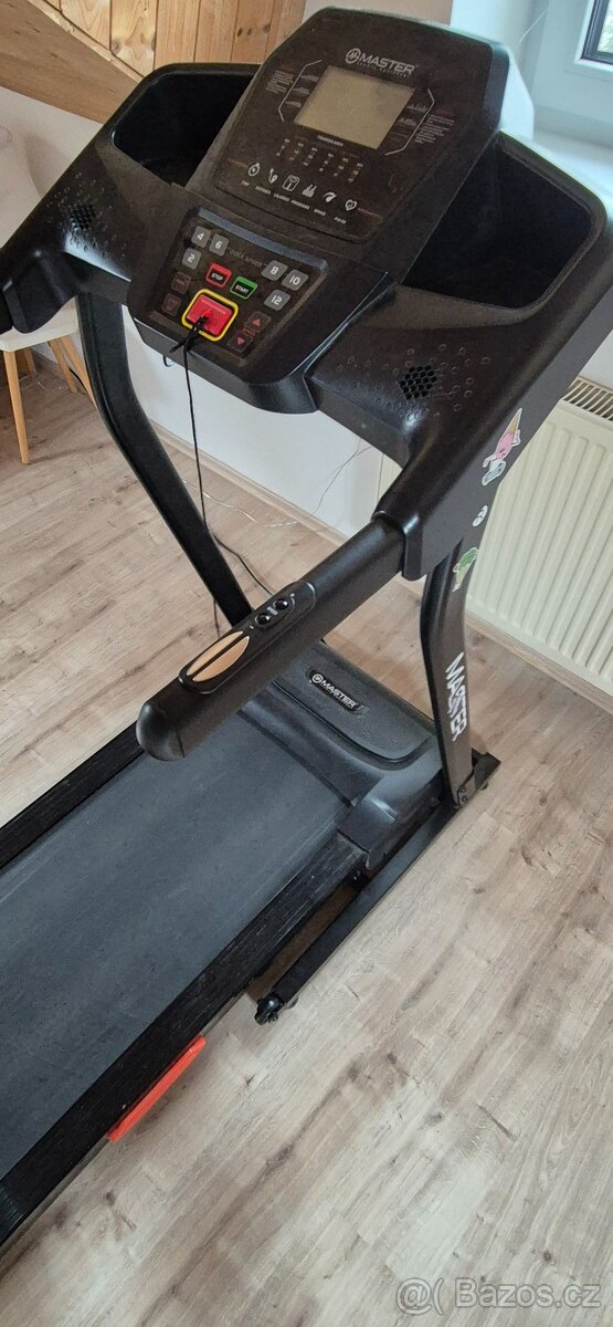 Běžecký pás Master F11 - 2