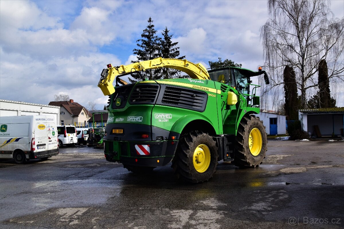 sklízecí řezačka John Deere 9600 - 2