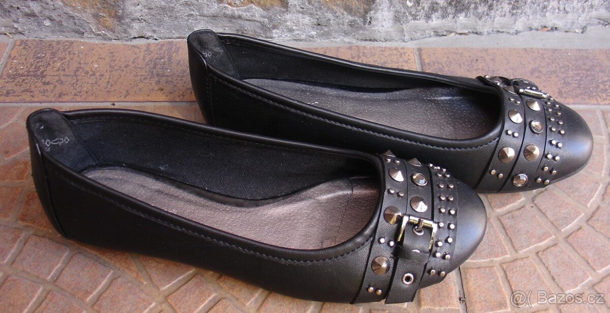 ++++ 2x dívčí / dámské boty vel. 35 a 36 - levně prodám ++++ - 2