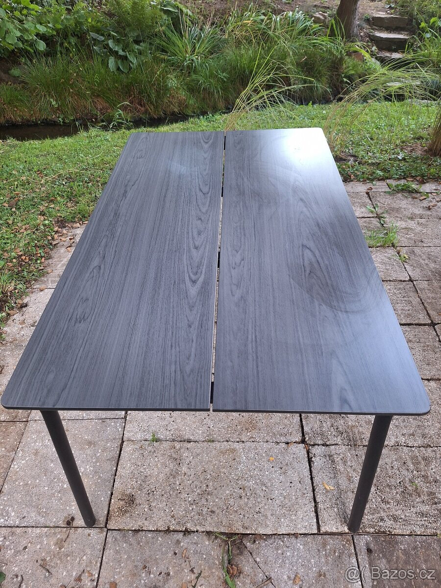 Venkovní stůl - 2
