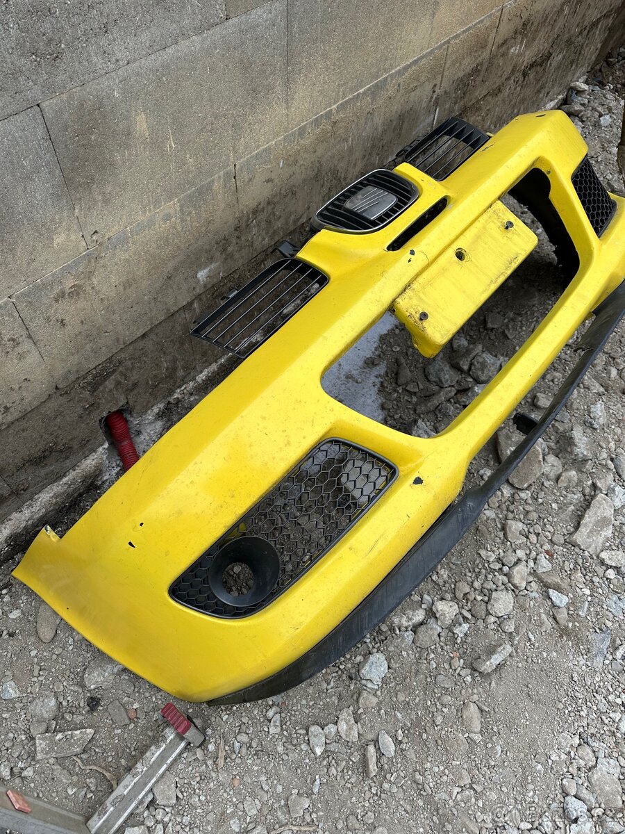 Seat Leon Cupra R 1M - přední nárazník - 2