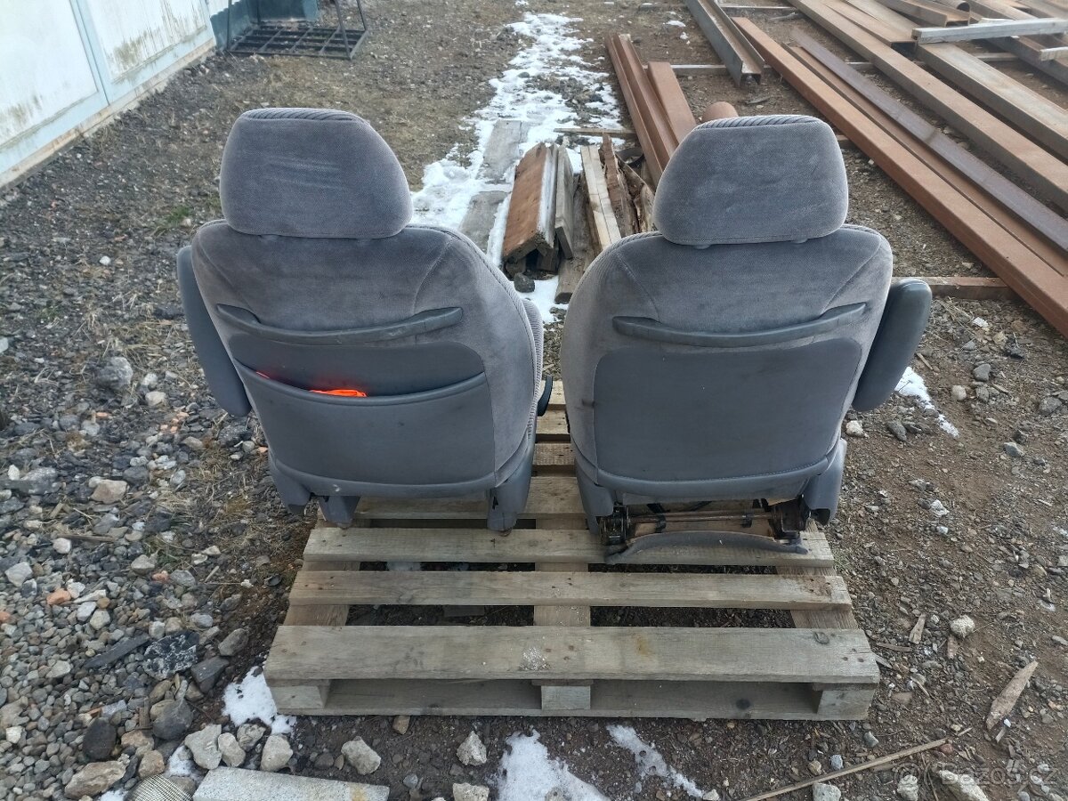 Sedačky Chrysler - 2