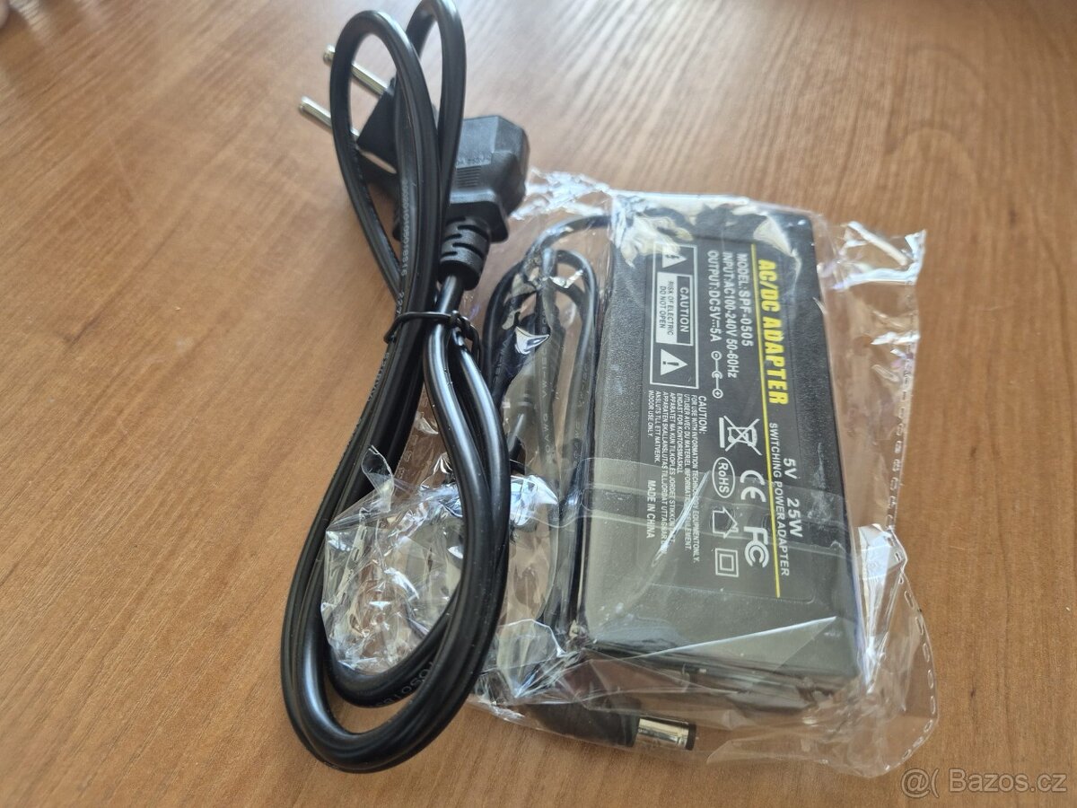 Napájecí adaptér - 2