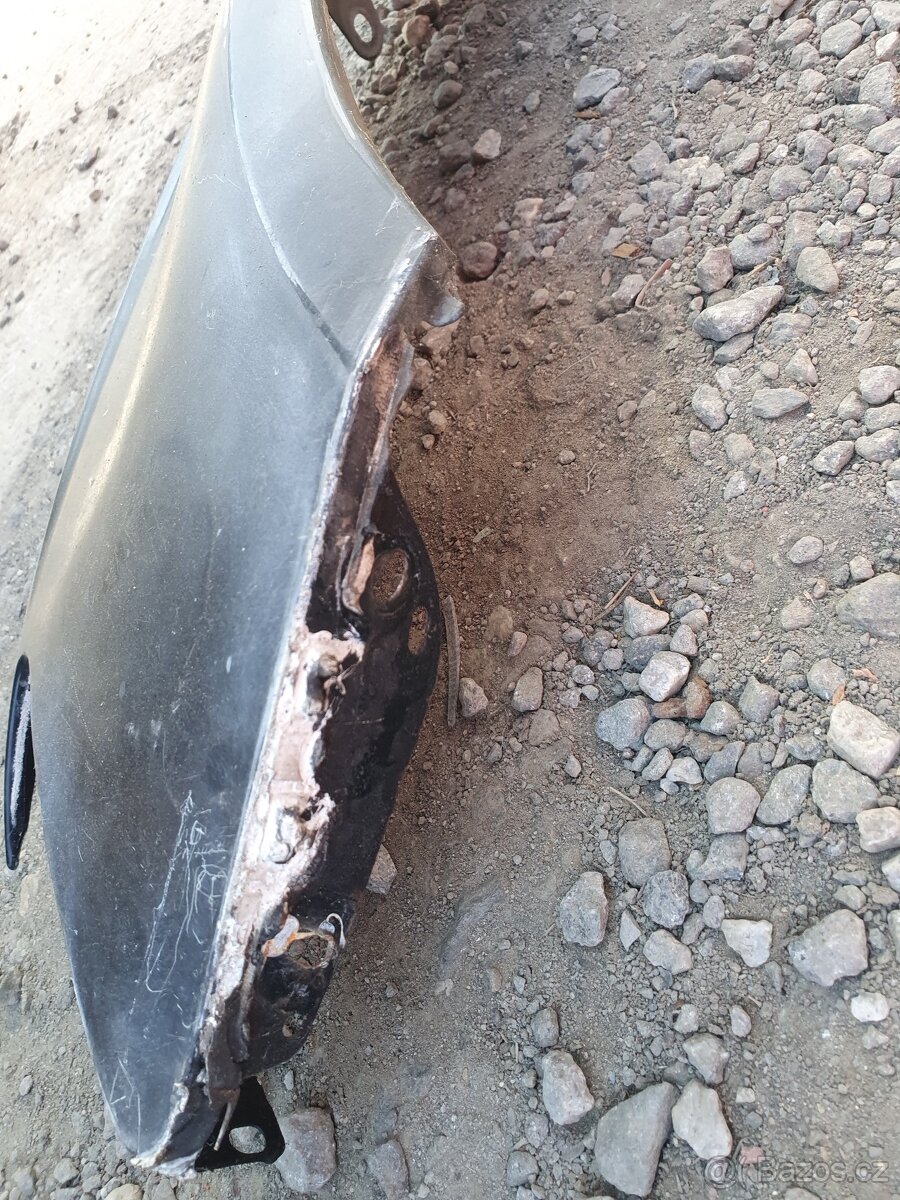 Audi a4 b8 blatník - 2