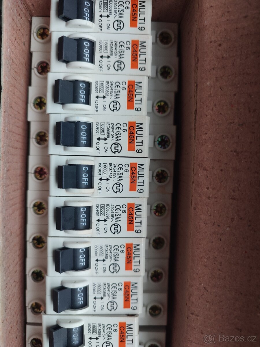 Jističe jednofázové 6A, 10A, 16A - 2