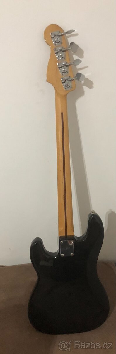 Fender Precision Bass - 2