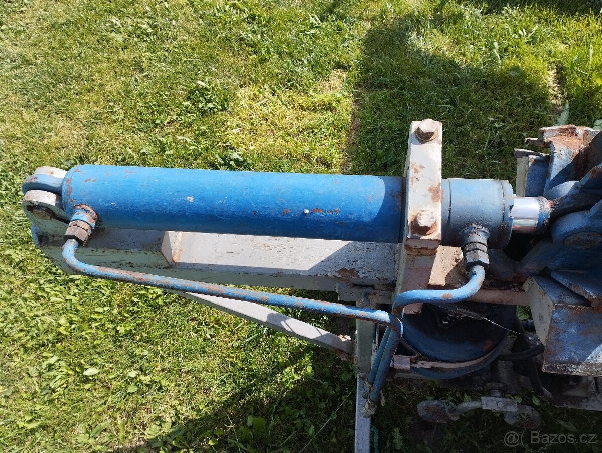 Prodám štípačku dřeva - 2