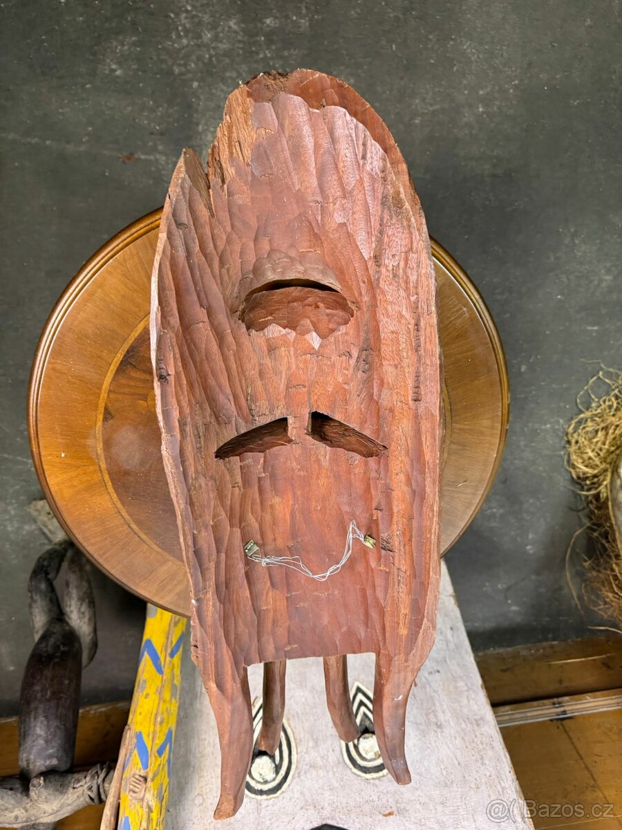 Africká ručně vyřezávaná maska (601008) - 2