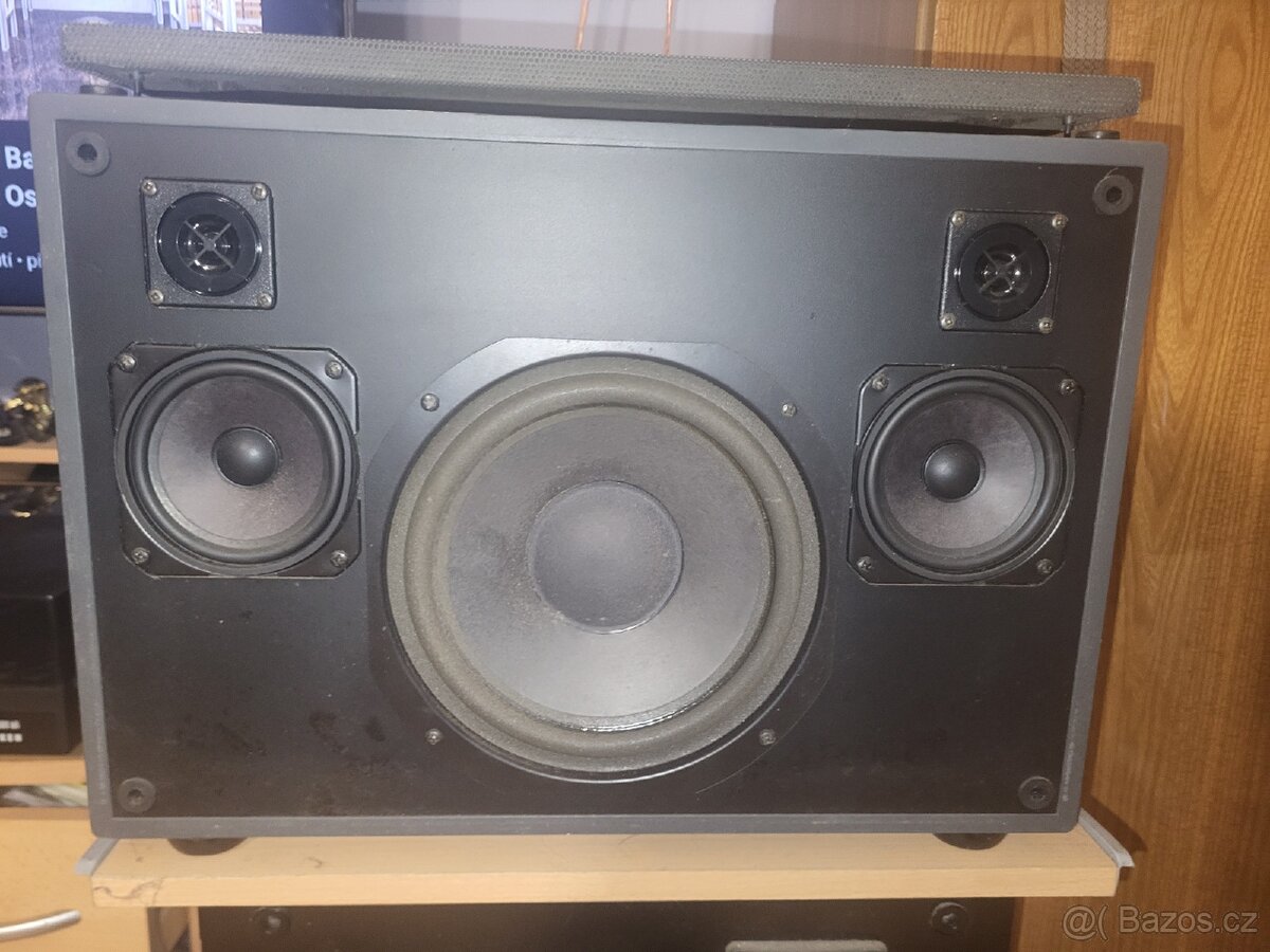 3-Wege - Stereo - Box
(doslova: 3-pásmová stereo bedna) - 2