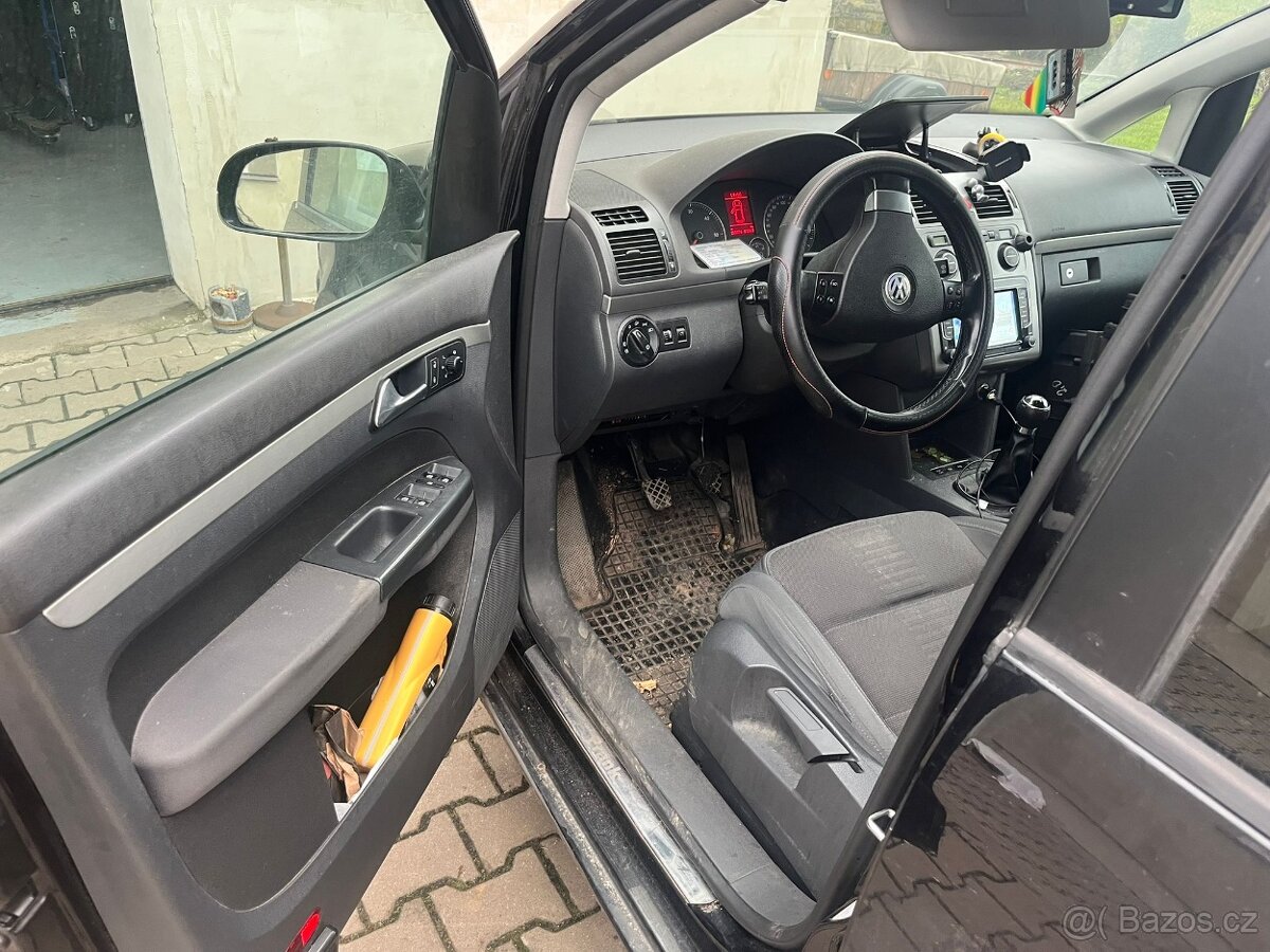 Díly vw touran 2.0 tdi 125kw BMN - 2