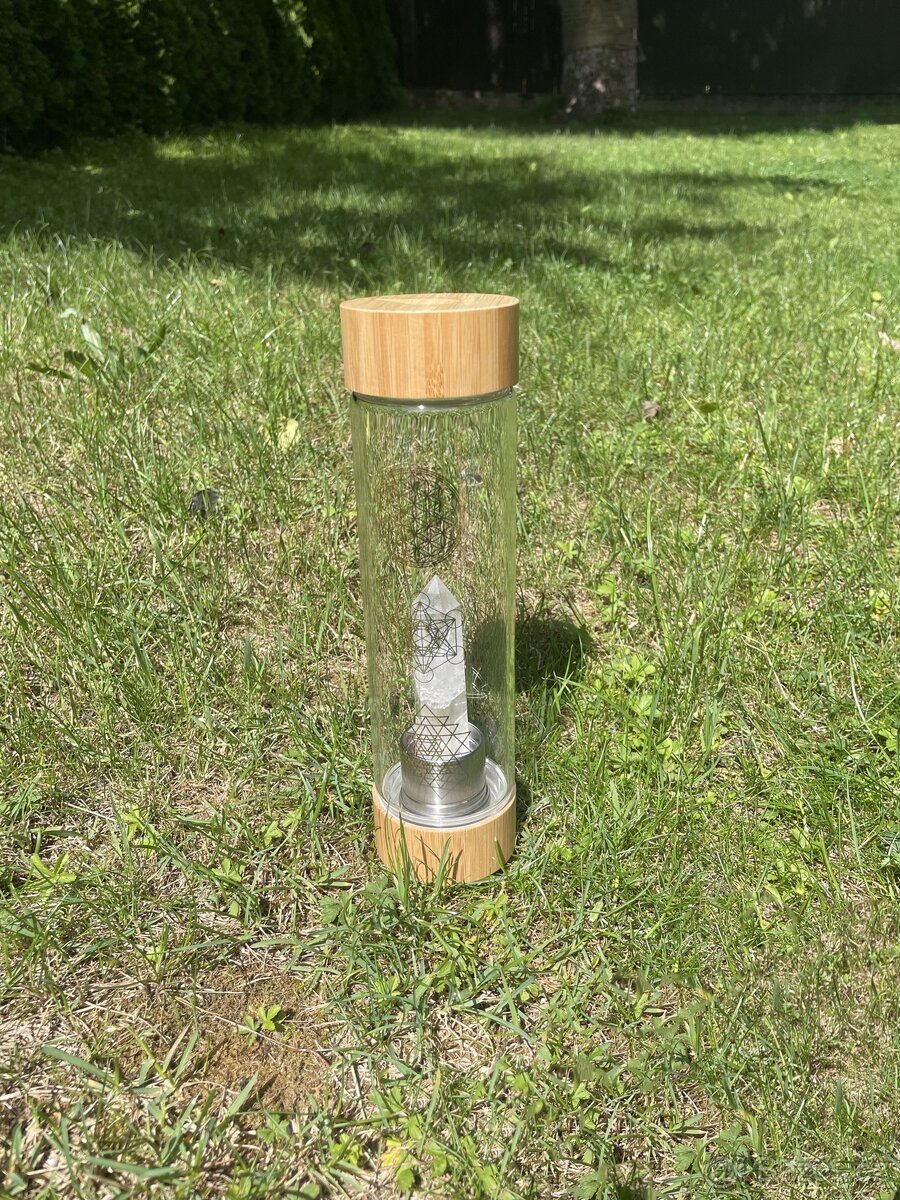 Láhev s čirým křišťálem - 2