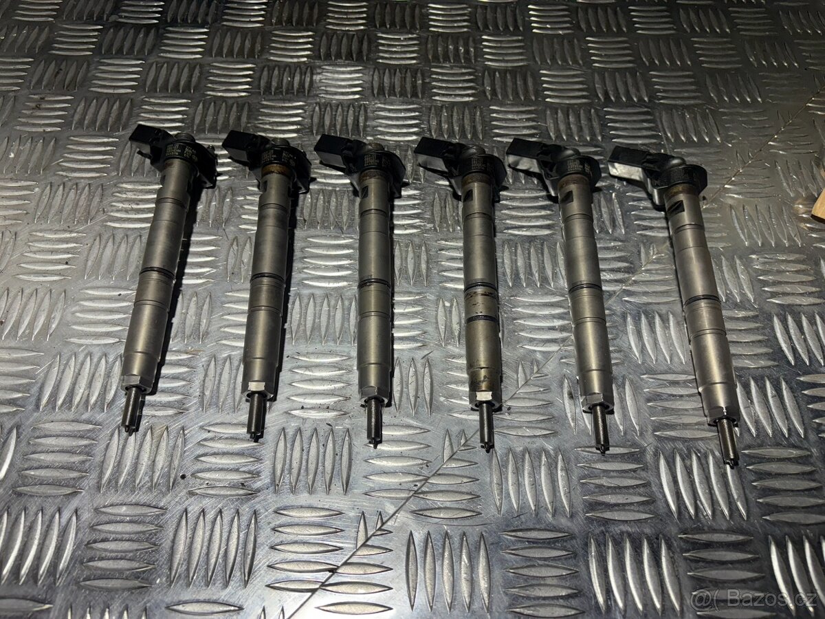 //Vstřikovače Audi Q7 3.0 TDI 171KW - BUG// - 2