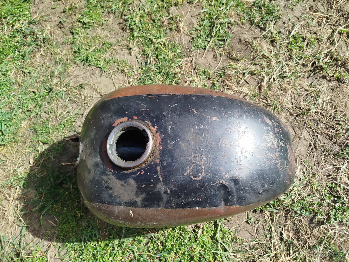 Nádrž ČZ 450 453 455 - 2