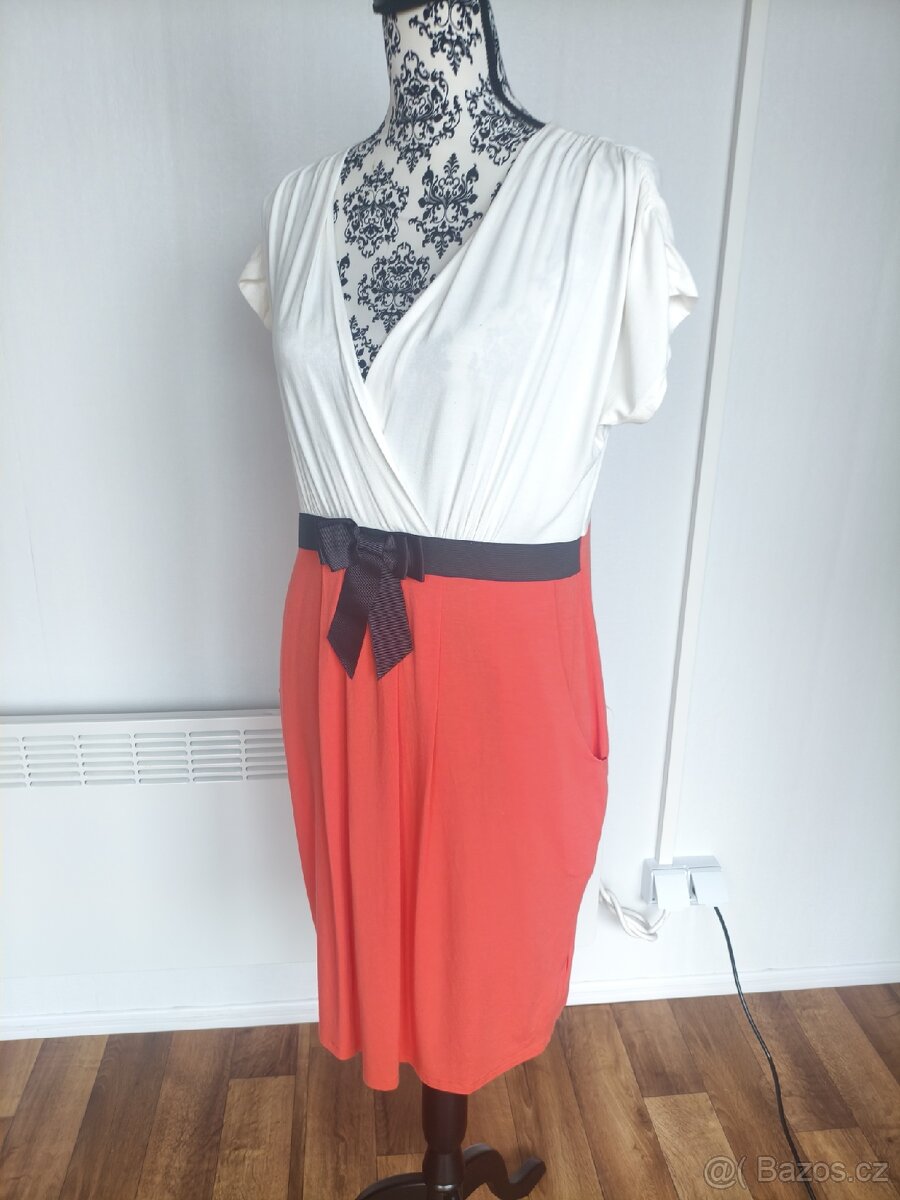 Denní šaty z viskózy vel. 40/42 - 2