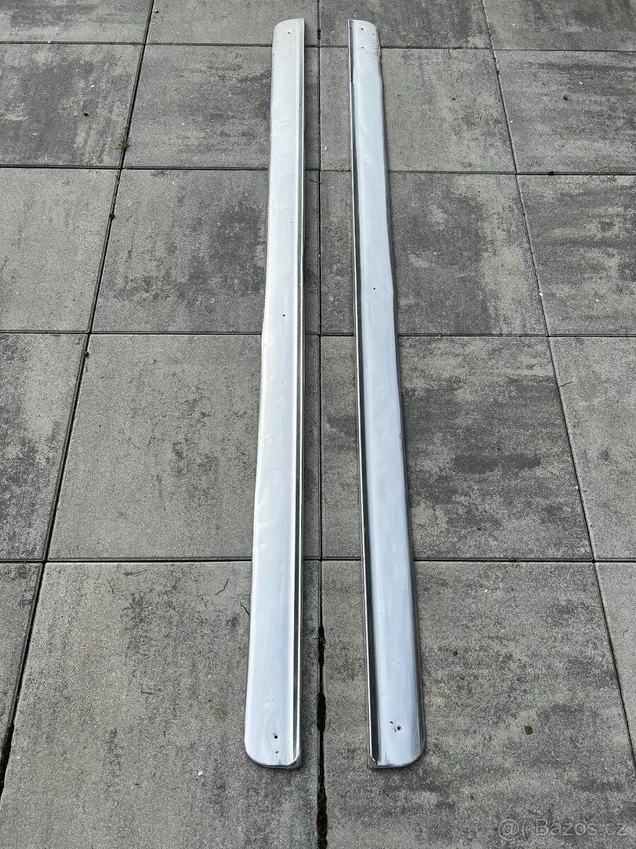 Sada prahových lišt Ford Mustang 1967 a 1968 - 2