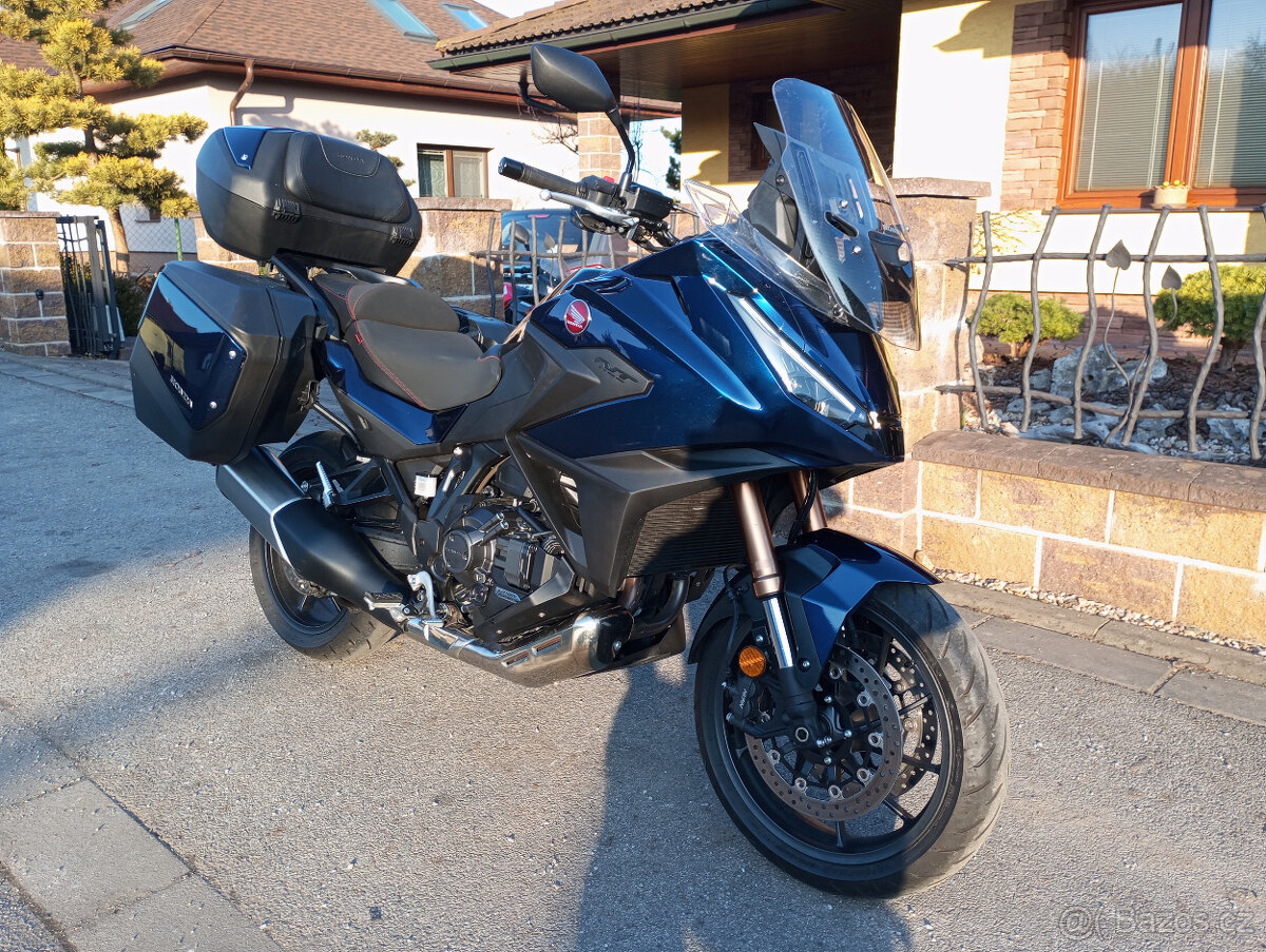 Honda NT 1100 DCT - 2