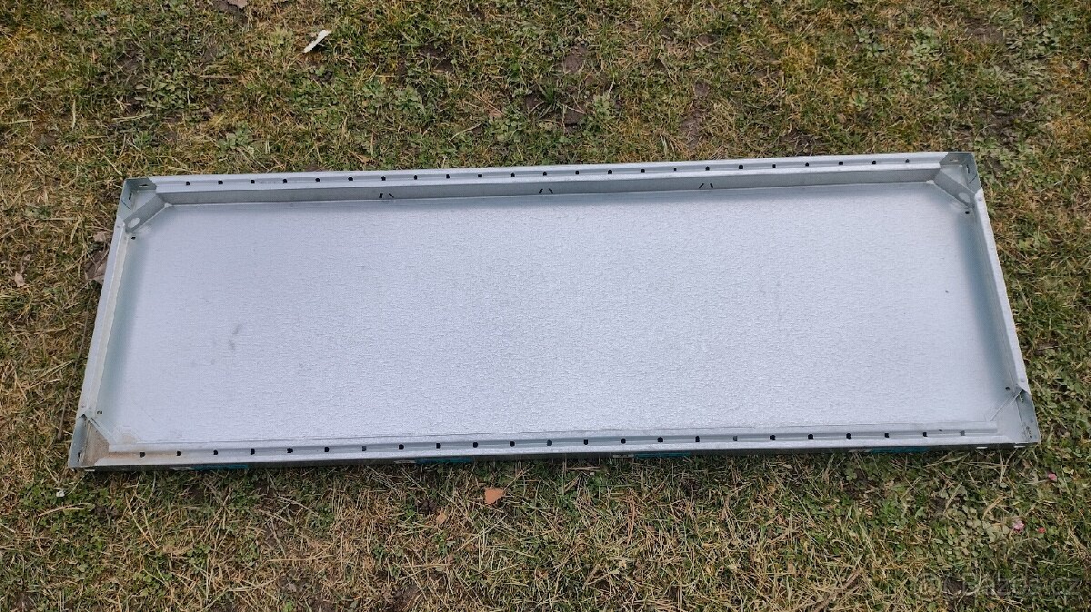 Police na regál - 2