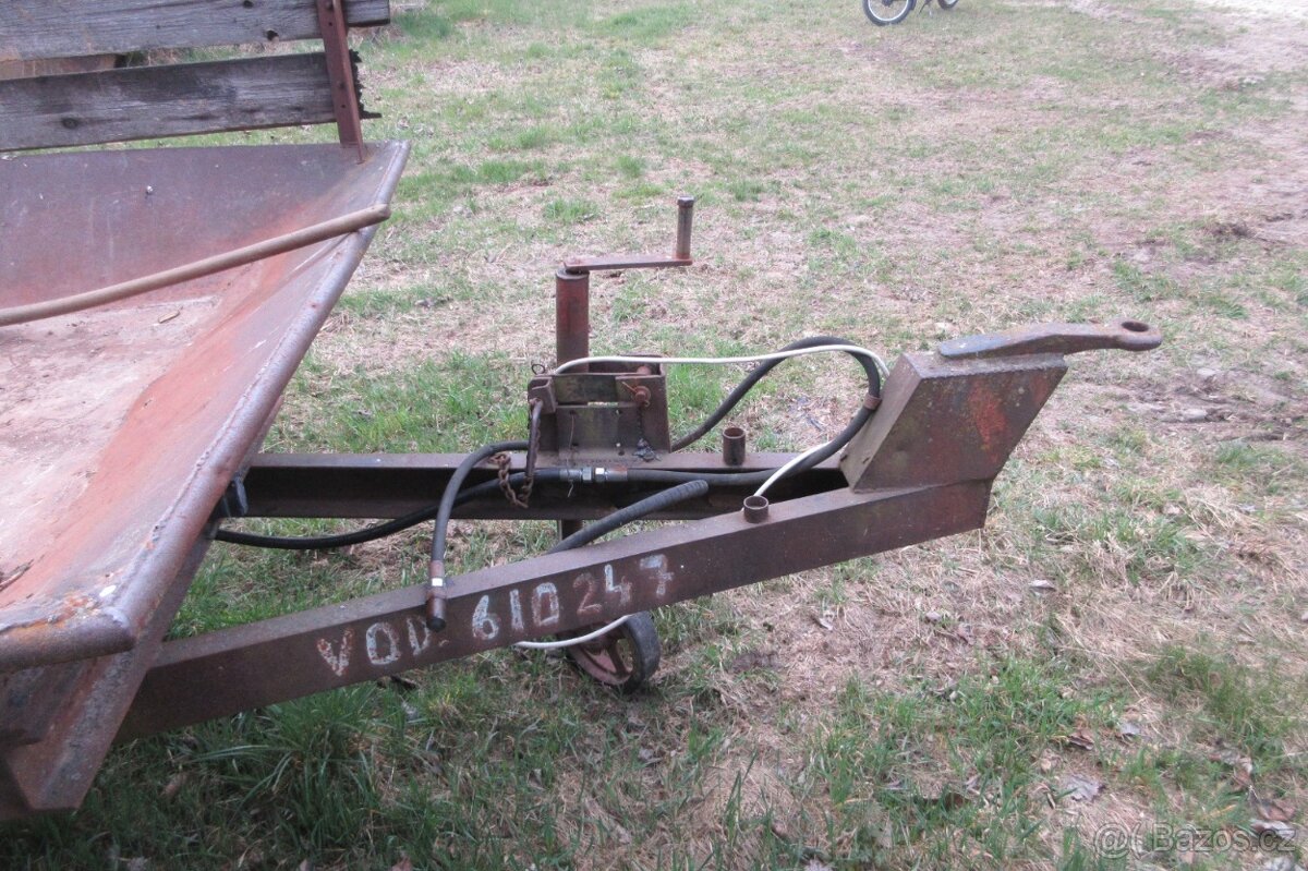 Sklopná kára za traktor - 2