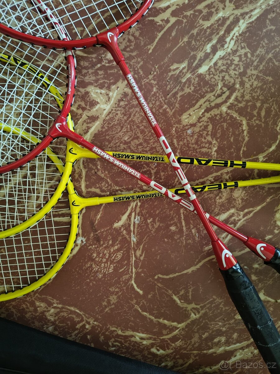 Pálky na badminton - 2