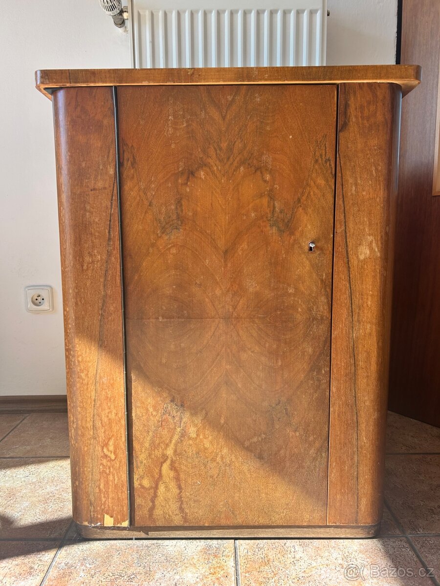 Šicí stroj ZETINA. - 2