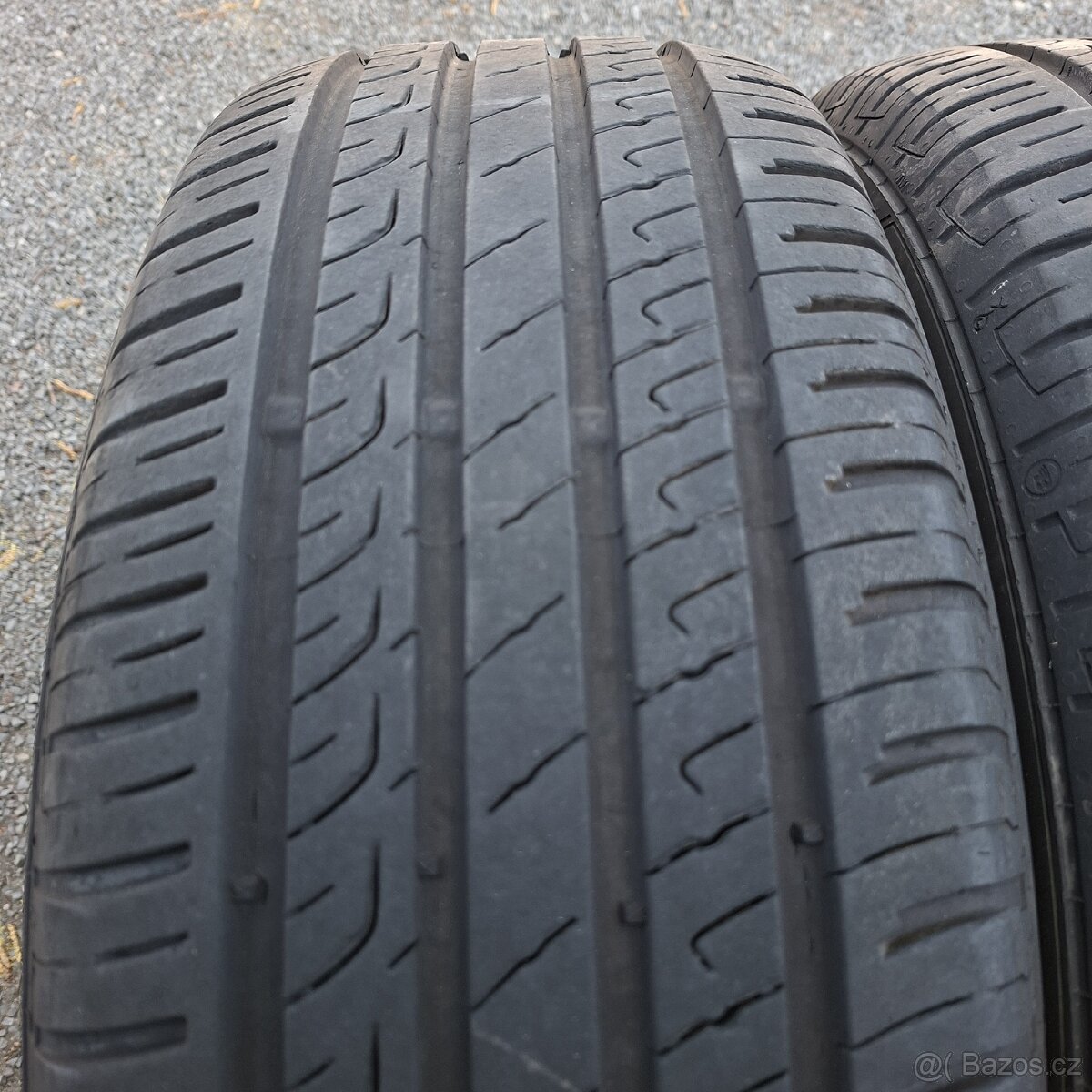Letní pneu 215/60/16 - 2