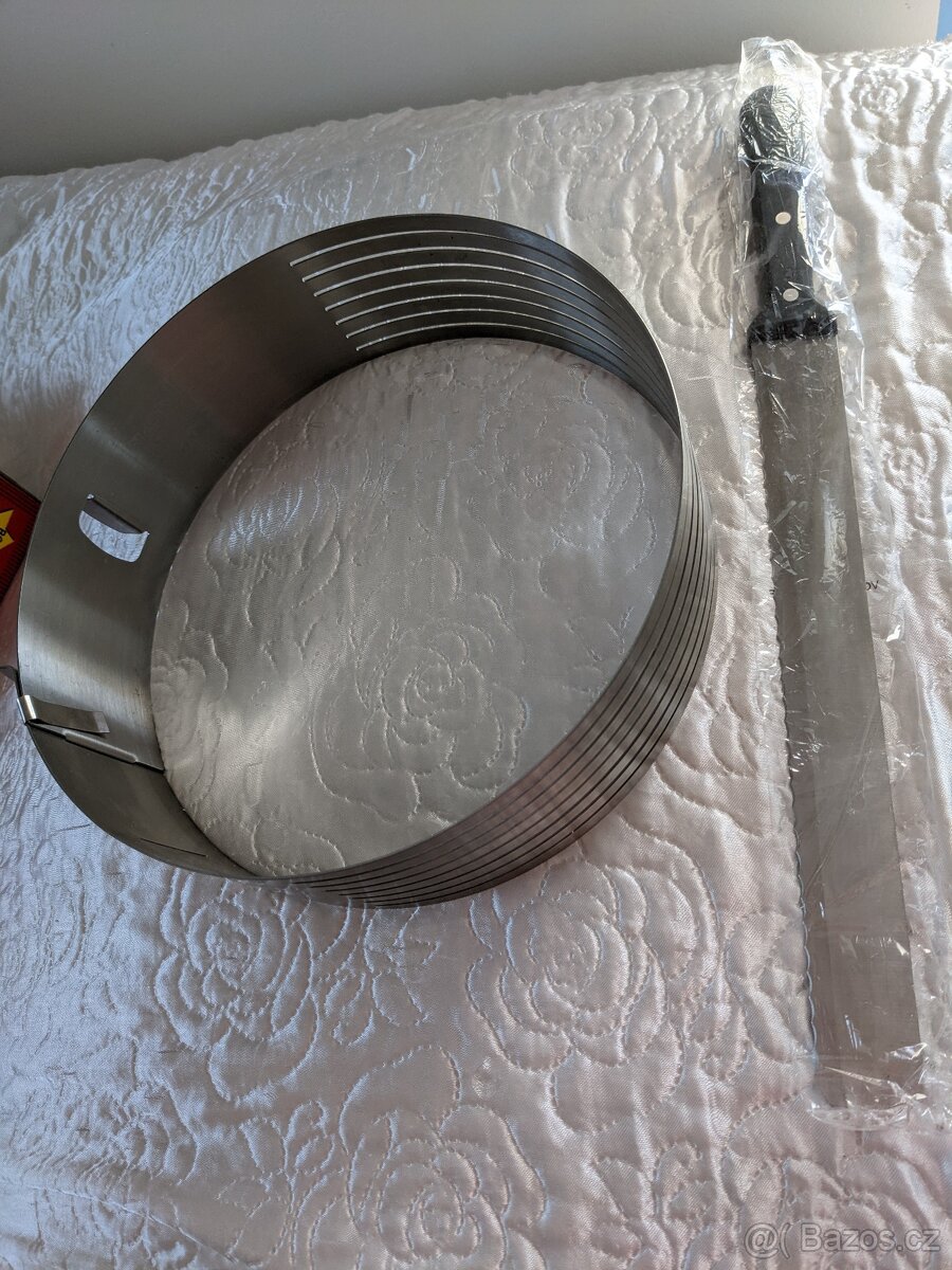 Nůž i forma na krájení dortu - NOVÁ - 2