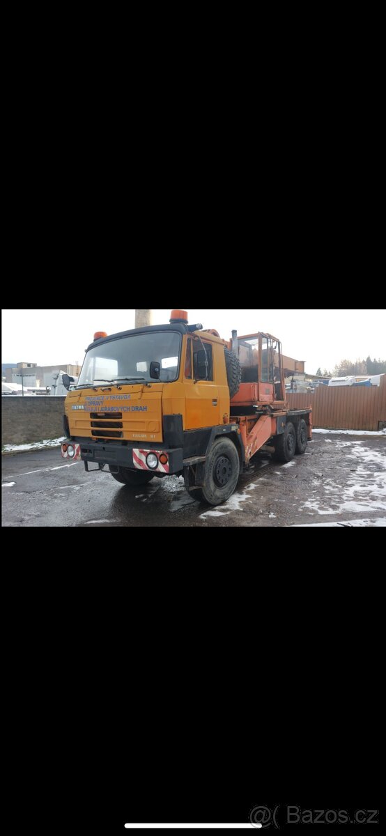 Tatra AV 14 - jeřáb