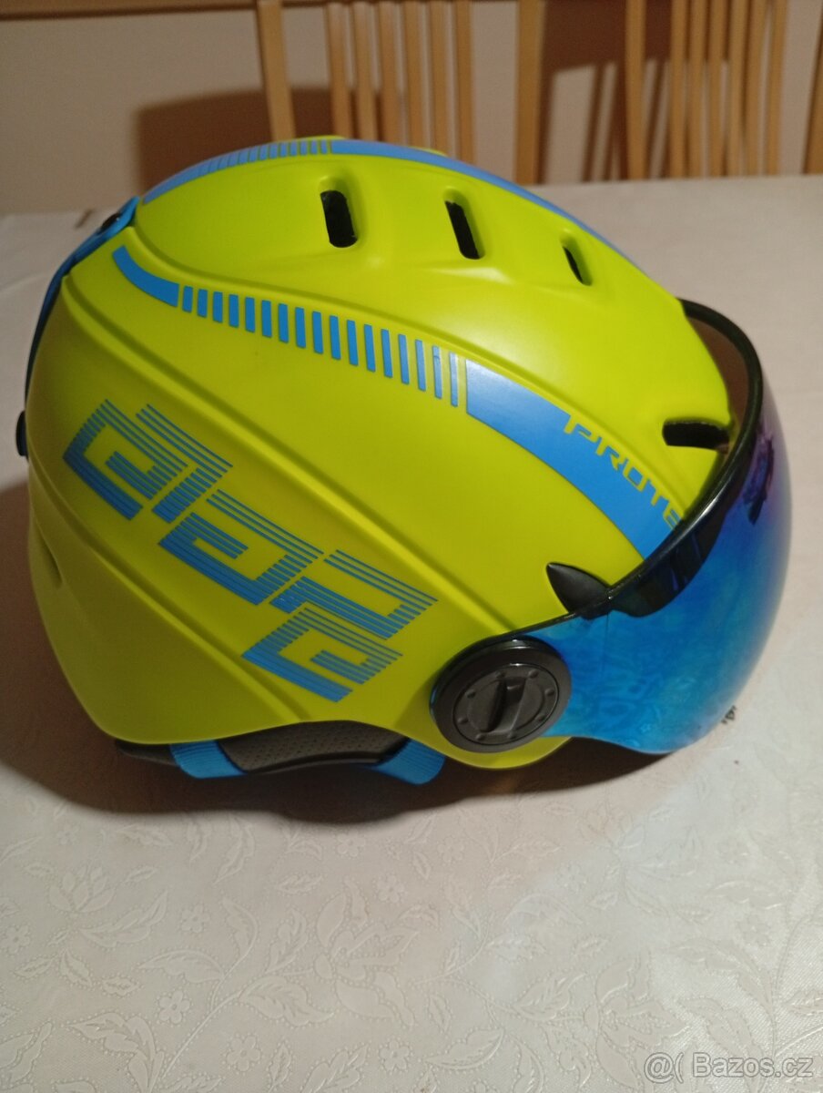 Lyžařská helma - 2