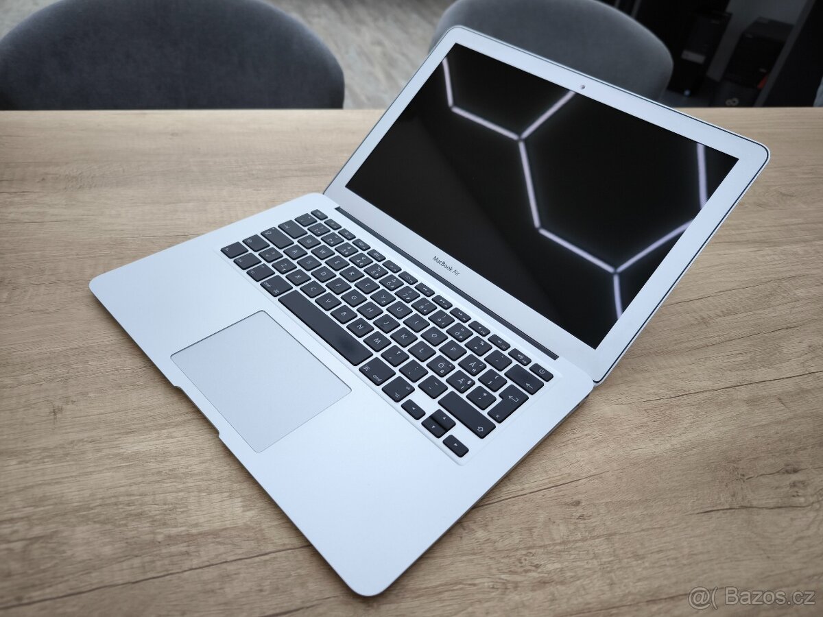 Apple MacBook Air 13 (A1466) Silver - ZÁRUKA 2 ROKY - 2