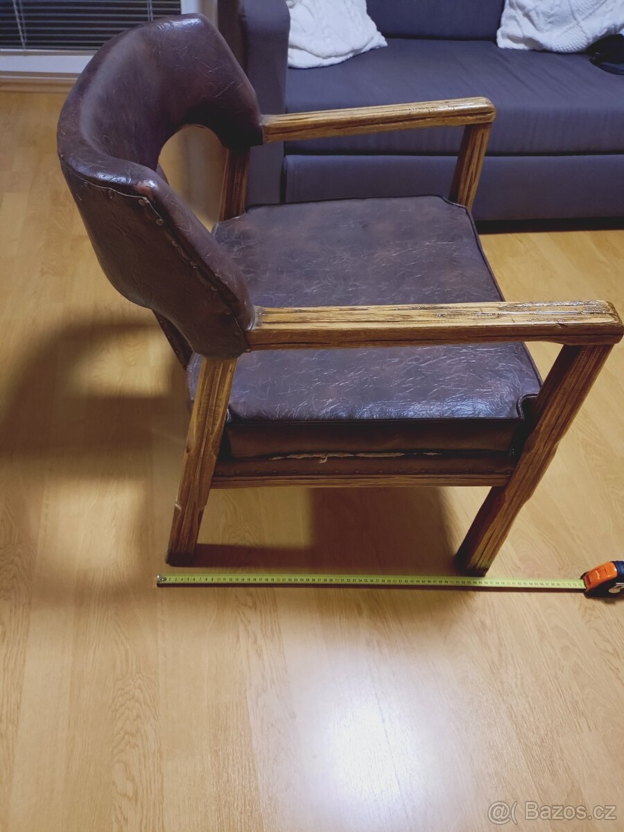 Stylové křeslo - 2