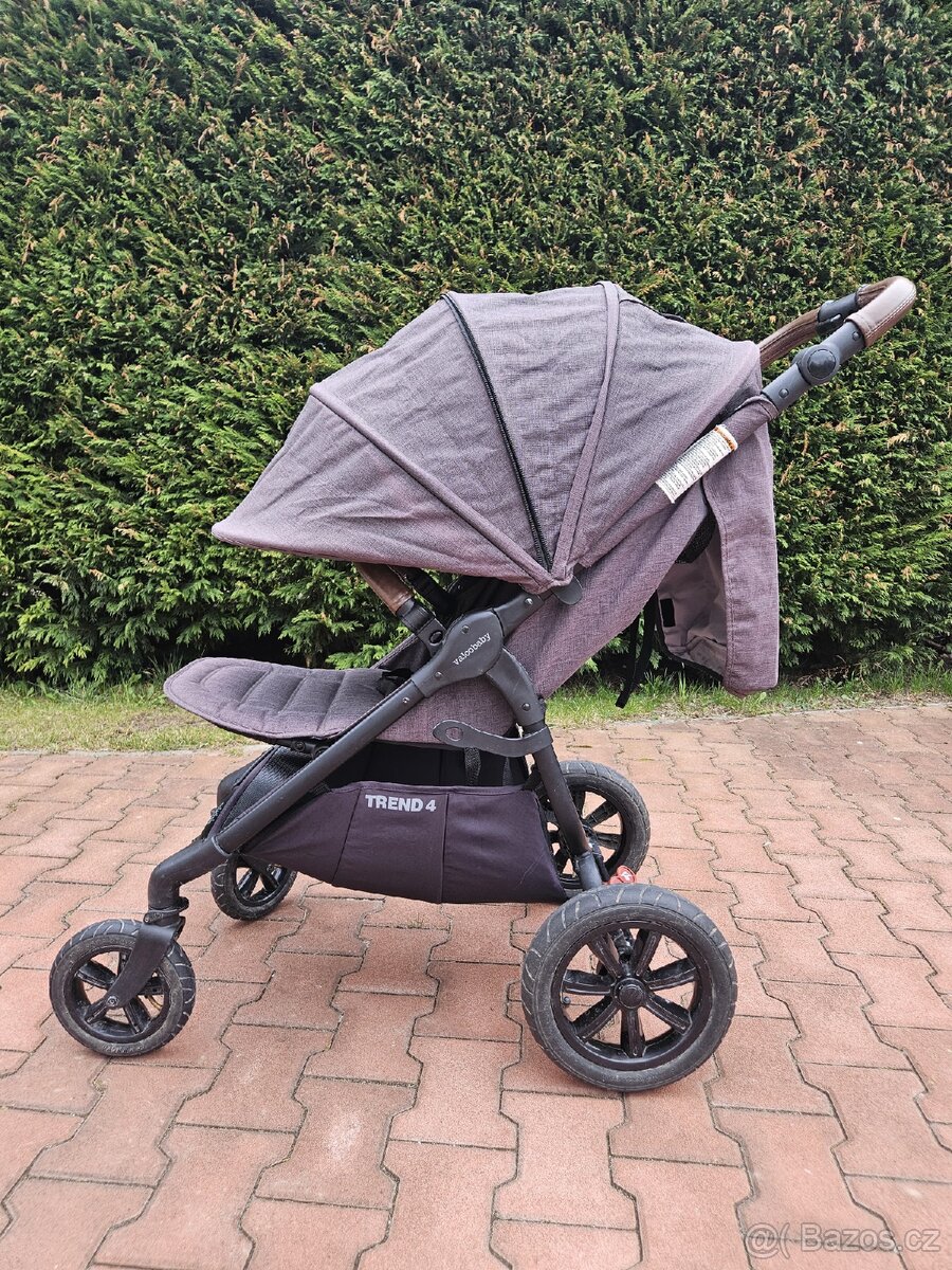 VALCO BABY Sport Trend 4 Black Charcoal kočárek - 2