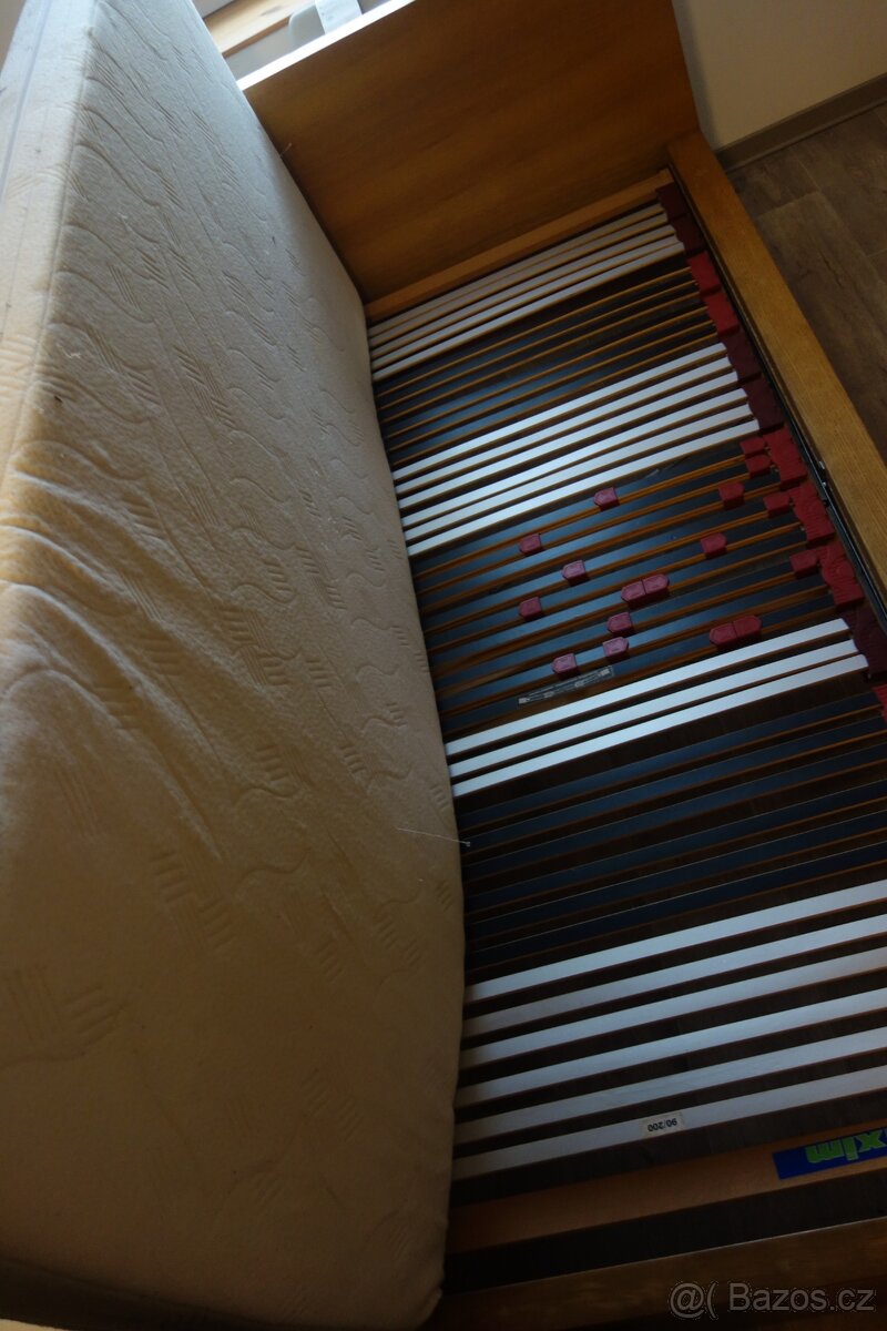 POSTEL MANŽELSKÁ DVOJLŮŽKO + 2x MATRACE 2x ROŠT - 2