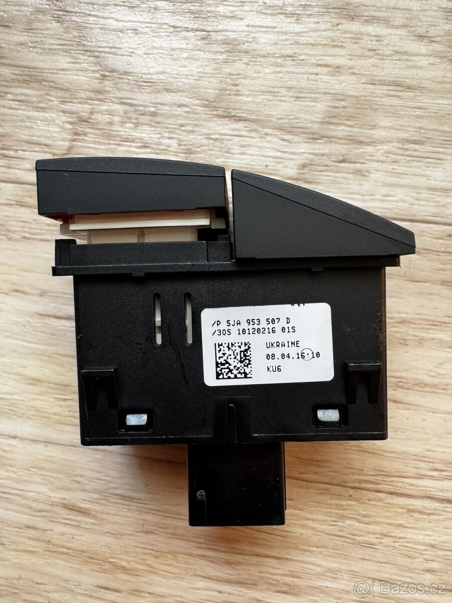 Tlačítko výstražná světla Škoda Rapid - 2