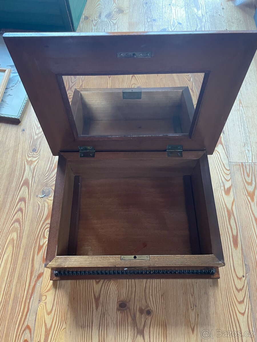 Starožitná šperkovnice - 2