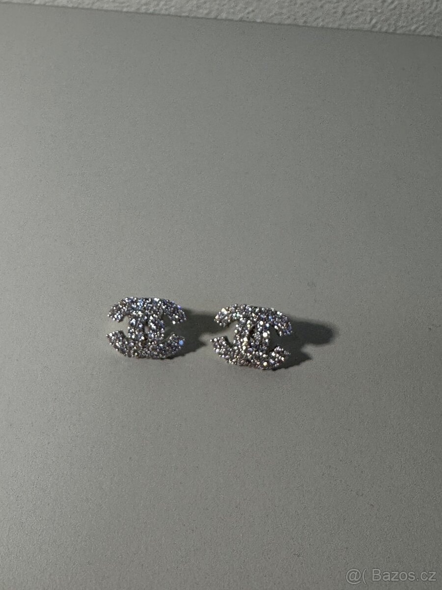 💘 VALENTÝNSKÝ DÁREK – CHANEL CC NÁUŠNICE S KRYSTALY 💎 - 2