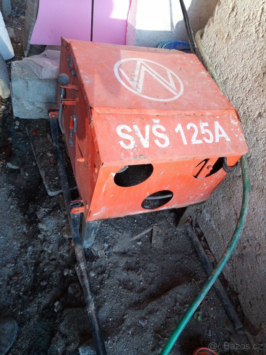 Plošina -stavební výtah - 2