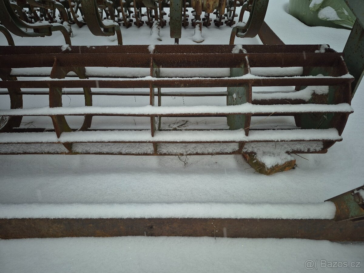 Kompaktor kultivátor ROSS Roudnice 3 metrový - 2