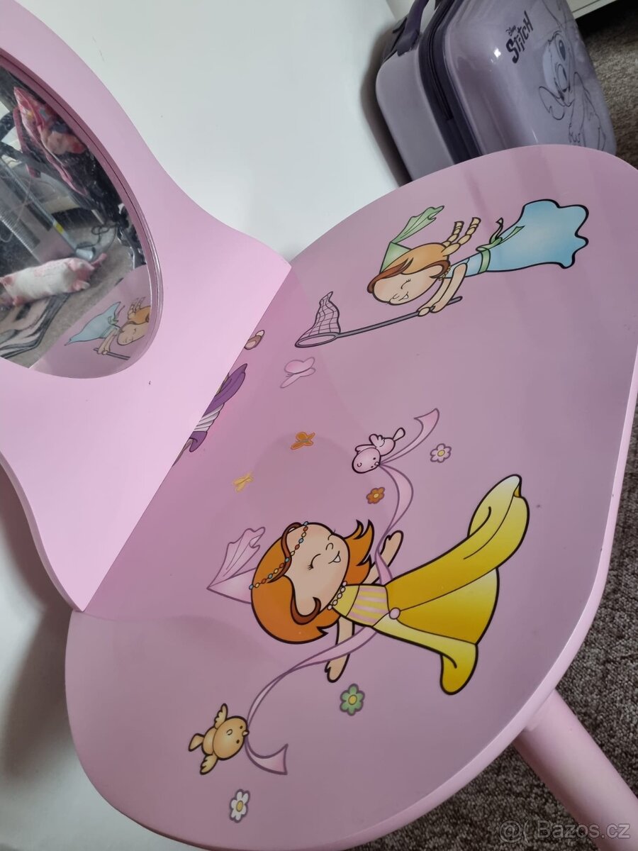 Dětský toaletní stolek - 2