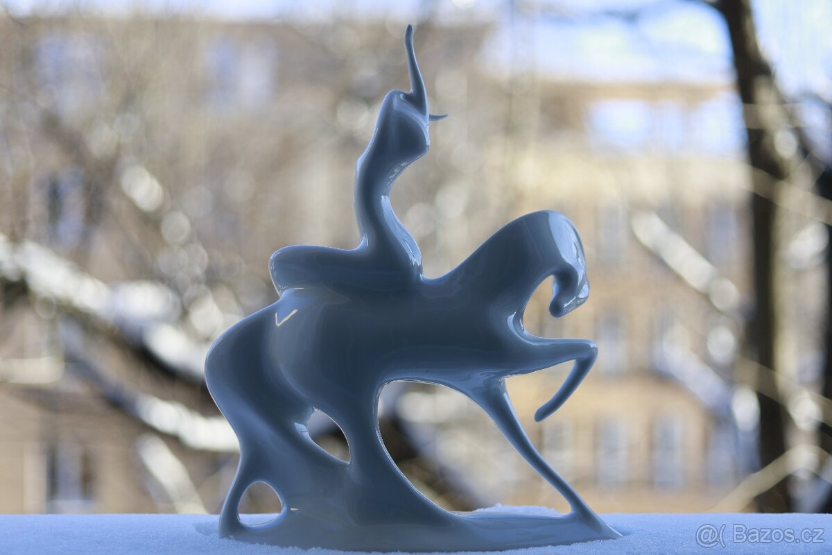 Porcelánová soška Jitro - Royal Dux - 2