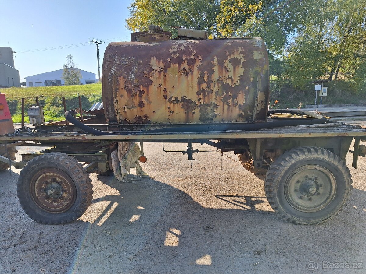 Přivěs na vodu - 2