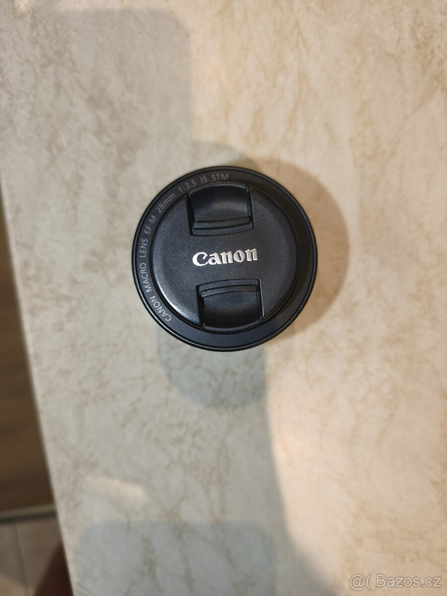 Canon EF-M 28mm f/3.5 Macro IS STM - 2