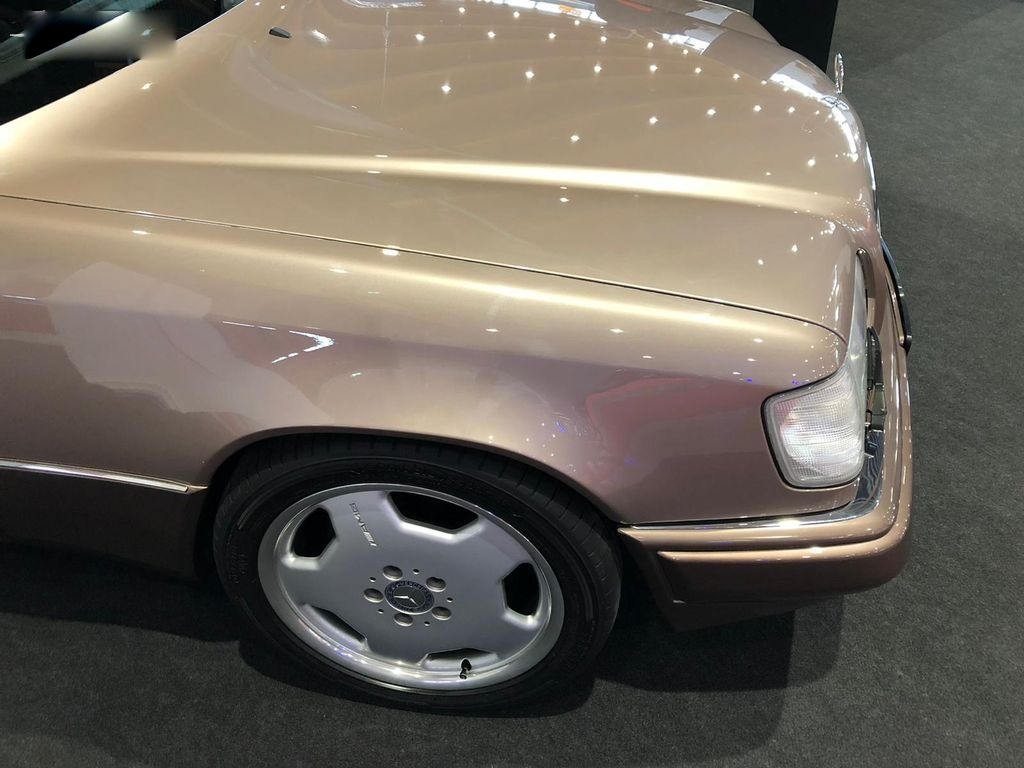 MERCEDES-BENZ 124 142KW - 2