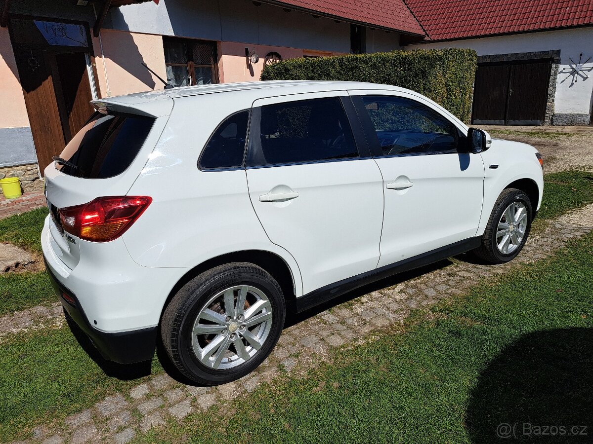 Mitsubishi asx 1.6i Diamant - 2