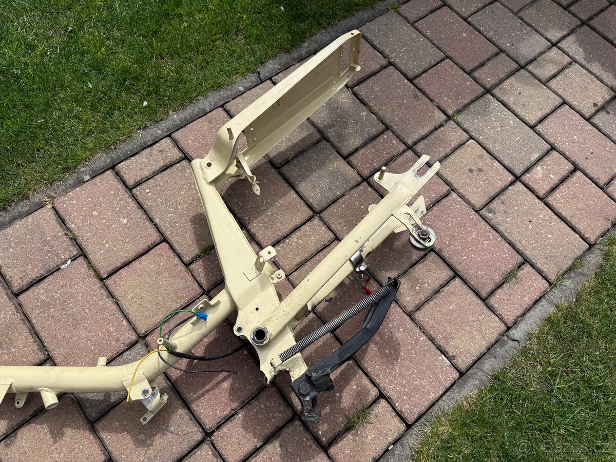 Babetta 207 - rám - 2