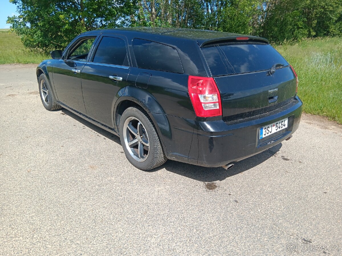 Dodge magnum 5.7 hemi - 2
