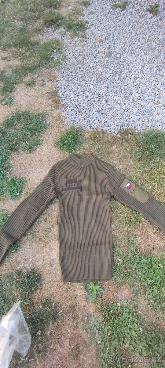 Vojenský svetr - 2