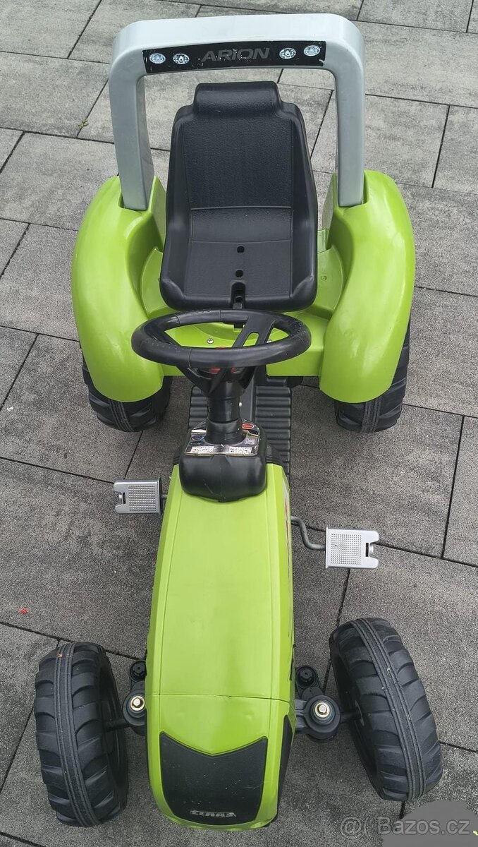 Šlapací traktor Claas Arion - 2