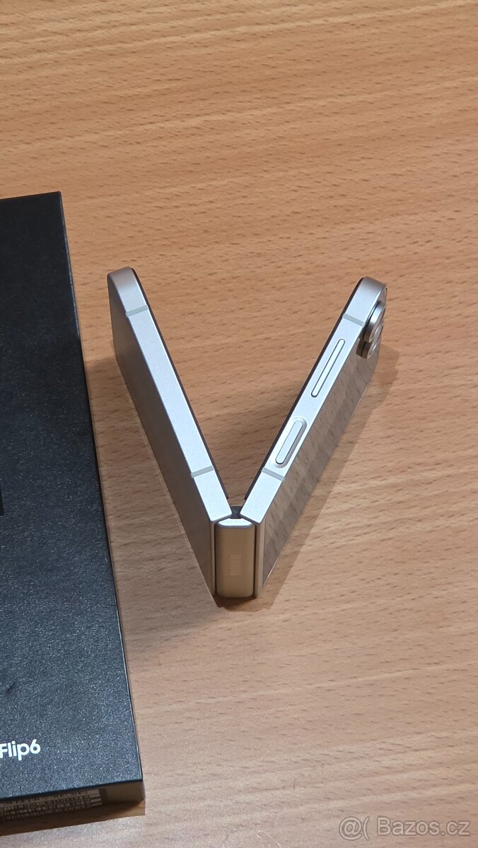 Samsung Flip 6 - 2