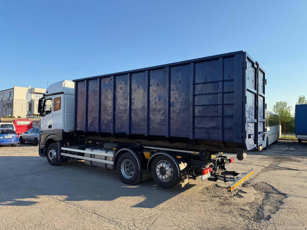 Mercedes Actros kontajnerový nosič - 2