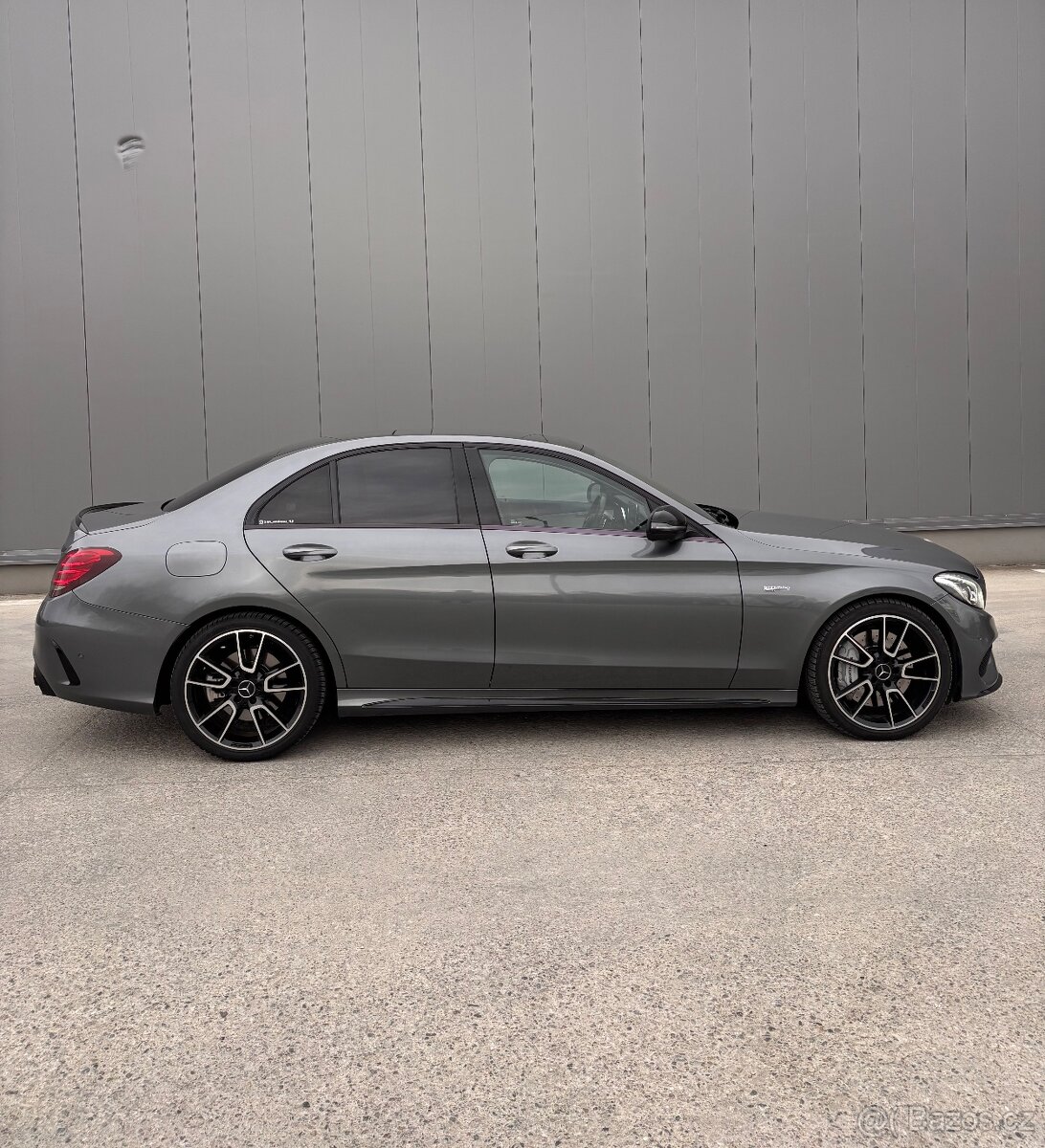 Mercedes C43 - 2